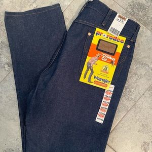 WRANGLER JEANS 40x38. NWT